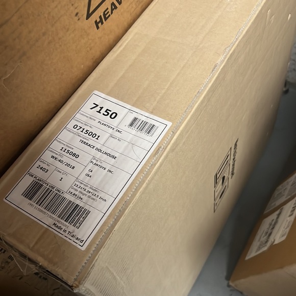 The Plan Toys Terrace Dollhouse wooden - Picture 3 of 4